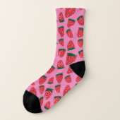 Bio Erdbeeren im Sommer rot auf rosa Untergrund Socken (Links - Außen)