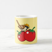 Bio Lover Sparrow Eating Red Tomato | Name hinzufü Verwandlungstasse (Mittel)