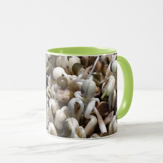 Bio Mung Sprouts - ein nährstoffverpacktes Superfo Tasse (VorderseiteRechts)