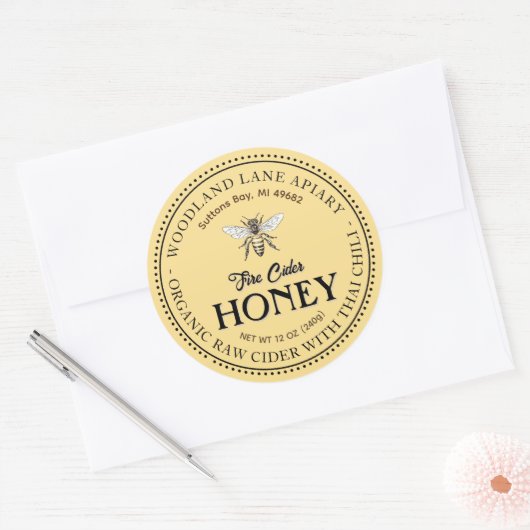 Bio Raw Fire Cider Honey Thai Chili Queen Bee Runder Aufkleber (Umschlag)