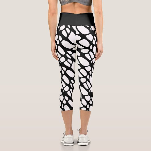 Bio Webmuster Schwarz/Weiß Capri Leggings (Rückseite)