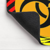 Biogefährdung Design von Kenneth Yoncich Mousepad (Ecke)