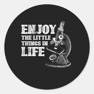 Biologe des Mikroskops Wissenschaftliches Laborato Runder Aufkleber