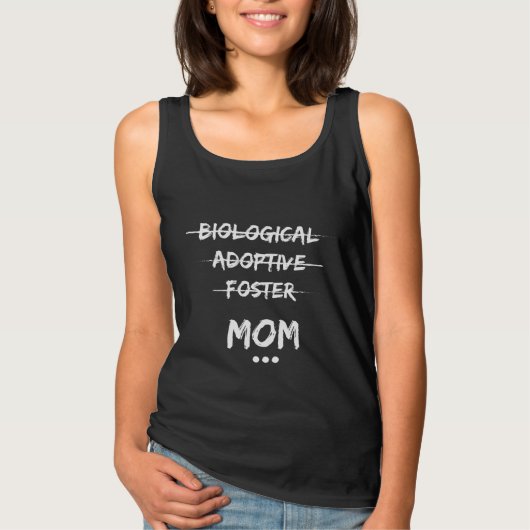 Biologisch, Adoptiv, Foster...Mama T-Shirt (Vorderseite)
