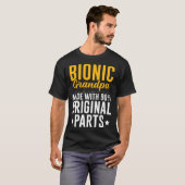 Bionic Grandpa Men Knee Hip Replacement 90 Origina T-Shirt (Vorne ganz)