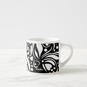 Biozid Black Espresso Tasse von Poet Adiela Akoo (Rechts)