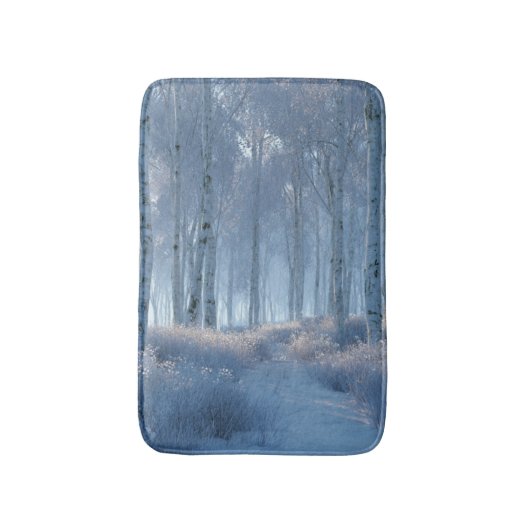 Birch Radiant Snow Forest  Badematte (Vorderseite Vertikal)