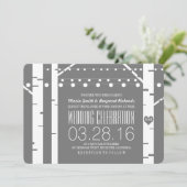 Birch Trees Heart & String Lights Wedites Einladung (Stehend Vorderseite)