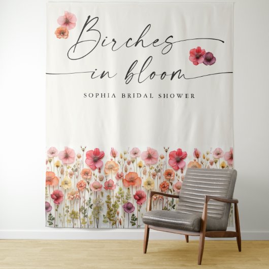 Birches im Hintergrund der Brautparty-Band blühen Wandteppich (Beispiel)