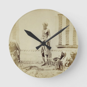 Bird-Catchers, Low Caste Hindus in Delhi, 19th cen Runde Wanduhr