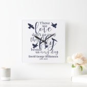 Bird-Memorial Fliegen neben US-Beileid Quadratische Wanduhr (Zuhause)