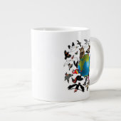 Birdorables auf der ganzen Welt Jumbo-Tasse (Vorderseite Rechts)