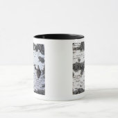 Birkenbaum im Wald, Detail, mit Moos Tasse (Zentrum)