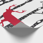 Birkenbäume mit roten Weihnachtsrotwild und Geschenkpapier (Ecke)