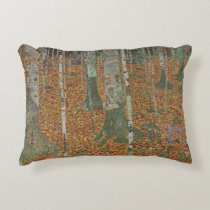 Birkenwald von Gustav Klimt, Vintage Art Nouveau Dekokissen