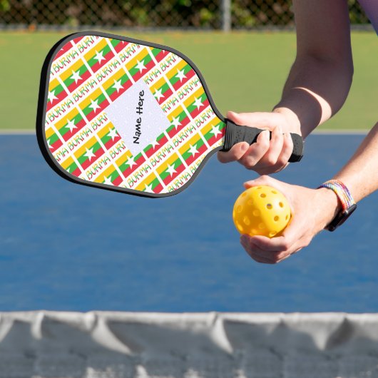Birma/Myanmar-Flagge mit Ihrem Namen Pickleball Schläger (InSitu)