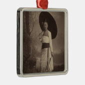 Birmanische Dame Silbernes Ornament (Rechts)