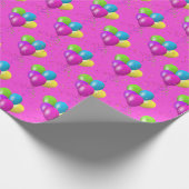 Birthday Balloons mit Konfetti auf rosa Geschenkpapier (Ecke)