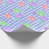 Birthday Balloons on Blue Gingham Wrapping Paper Geschenkpapier (Ecke)