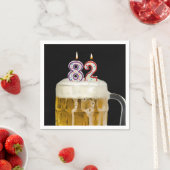 Birthday Beer auf schwarz Serviette (Beispiel)