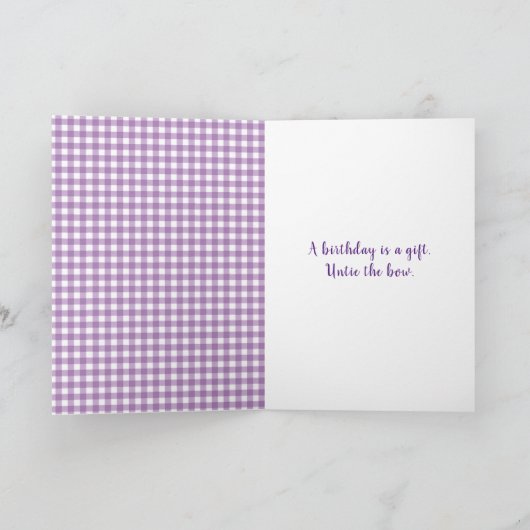 Birthday Bow mit Daisy On Gingham Karte (Innenseite)