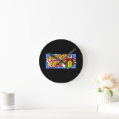 Birthday Boy Banner Runde Wanduhr (Zuhause)