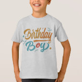 Birthday Boy - Eleganter Minimal T-Shirt (Vorderseite)