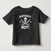 Birthday Boy Pirate Skull Kleinkind T-shirt (Vorderseite)