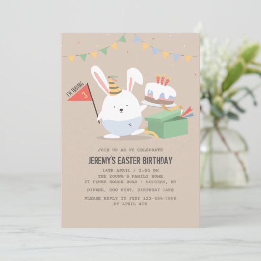 Birthday Bunny Einladung (Stehend Vorderseite)