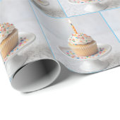 Birthday Cupcake with a Candle Geschenkpapier (Rolleneckpunkt)