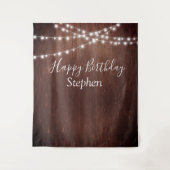 BIrthday Dunkle rustikale String Lights Wood Custo Wandteppich (Vorderseite)