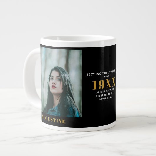 Birthday Foto Template Elegante Chic Gold Schwarz Jumbo-Tasse (Vorderseite Links)