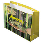 Birthday Frog Große Geschenktüte (Rückseite Schrägansicht)