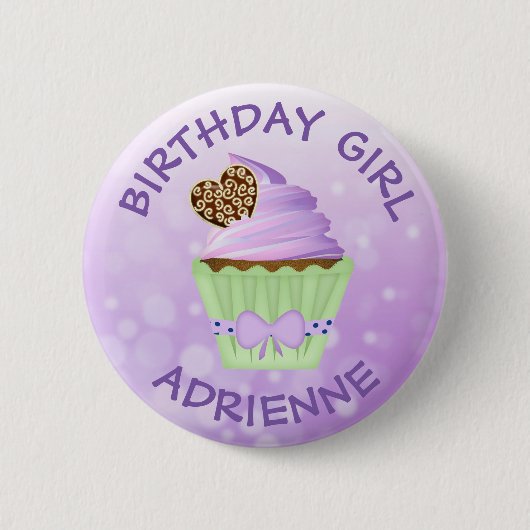 Birthday Girl Personalisierter Lila Cupcake Button (Vorderseite)