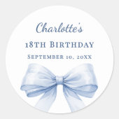 Birthday light blue bow runder aufkleber (Vorderseite)