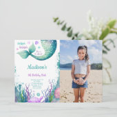 Birthday Mermaid Foto Einladung (Stehend Vorderseite)