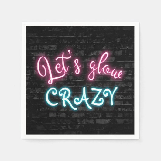 Birthday Neon Glow Sign on Brick Wall Serviette (Vorderseite)