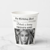 Birthday Newspapier Spaß Schwarz & Weiß Foto Pappbecher (Vorderseite)