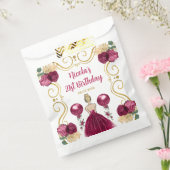 Birthday Party Blonde Princess in Burgundy Red Geschenktütchen (Versiegelt)
