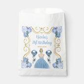 Birthday Party Blonde Princess in Dusty Blue Geschenktütchen (Vorderseite)