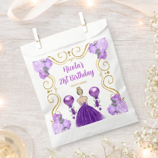 Birthday Party Blonde Princess in Purple Geschenktütchen (Ausgeschnitten)