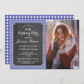 Birthday Party Blue Karo Rustikales Chalk Foto Einladung (Vorne/Hinten)