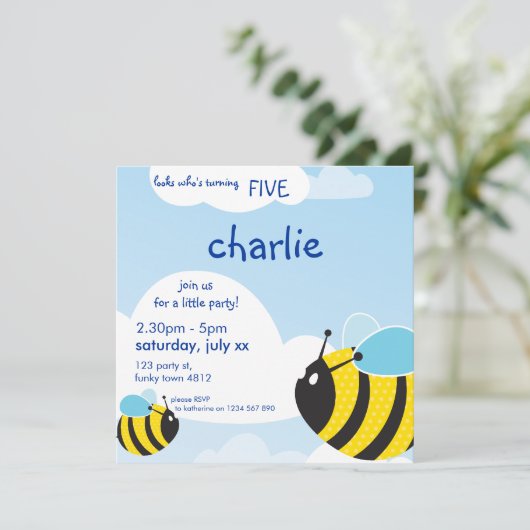 BIRTHDAY PARTY ERSUCHT: Bienen im Himmel 2SQ Einladung (Stehend Vorderseite)