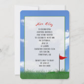 Birthday Party Golf Ball im Grass Einladung (Rückseite)