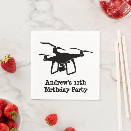 Birthday Party mit schwarzem und weißem Drossel Serviette (Beispiel)