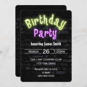 Birthday Party Neon Glow Sign auf Brick Wall Einladung (Vorne/Hinten)