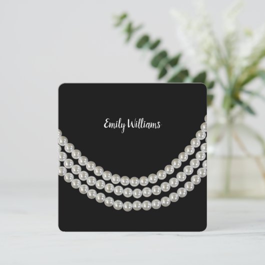 Birthday Party-Reihe Perlen auf schwarz Einladung (Stehend Vorderseite)