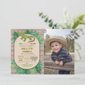 Birthday Reptile Children's Birthday Lizard Crawl Einladung (Stehend Vorderseite)