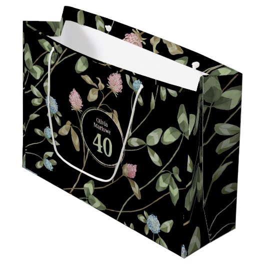 Birthday Romantic Black Pink Klee Blume Große Geschenktüte (Vorderseite Schrägansicht)