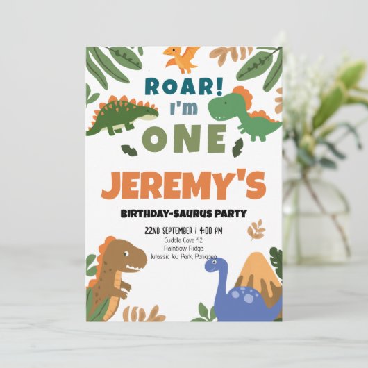 Birthday-Saurus Erste Geburtstagsfeier Einladung (Stehend Vorderseite)